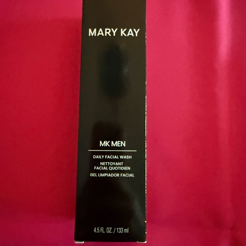 Mary Kay MKMen Daily Facial Wash New in Box